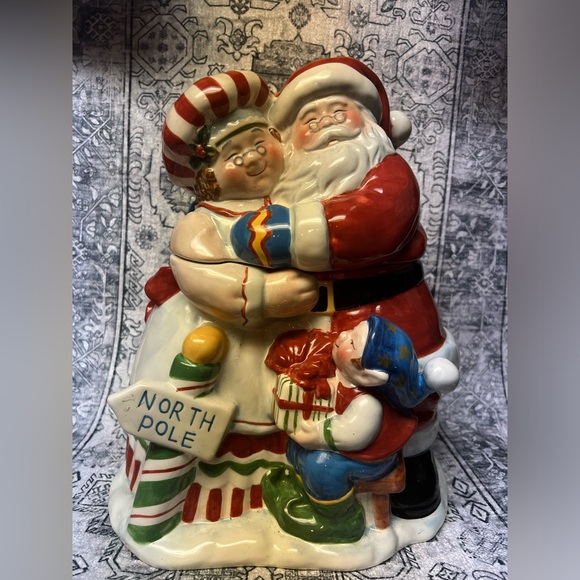Cookie Jar Certified International Susan Winget Ceramic Santa and Mrs. Clause - Picture 1 of 12